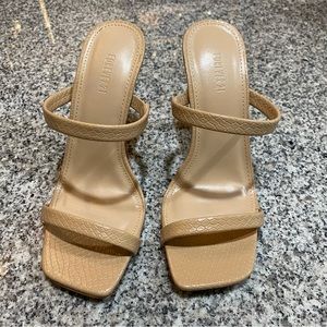 NWOT Nude Heeled Sandal